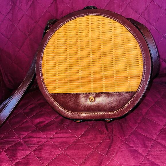 Vintage Etienne Aigner Round Wicker & Leather Basket Purse Handbag Crossbody - Picture 1 of 7